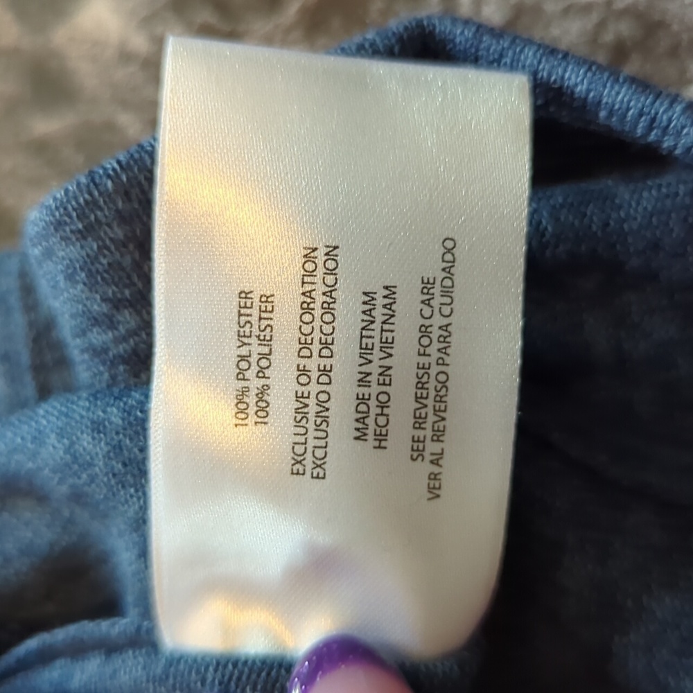 Long Sleeve Pocket Tee - Picture 9 of 10